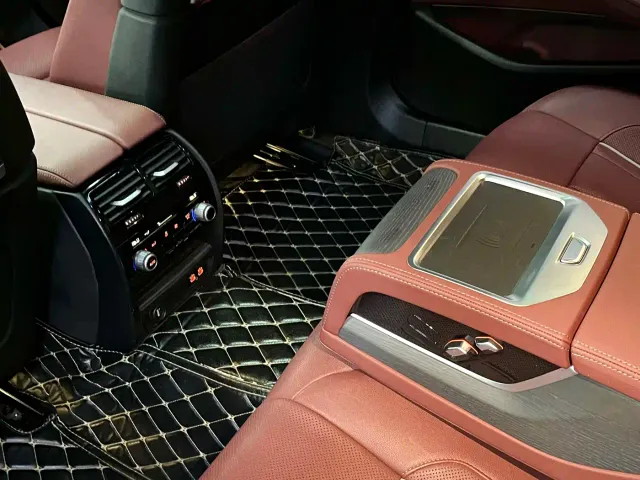BMW 5 Series — Фото автомобиля 11