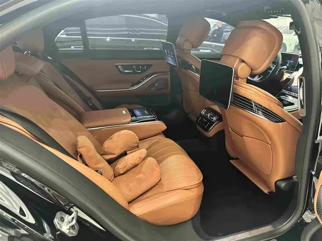 Mercedes-Benz S-Class — Фото автомобиля 18