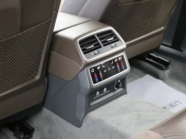 Audi A7L — Фото автомобиля 20