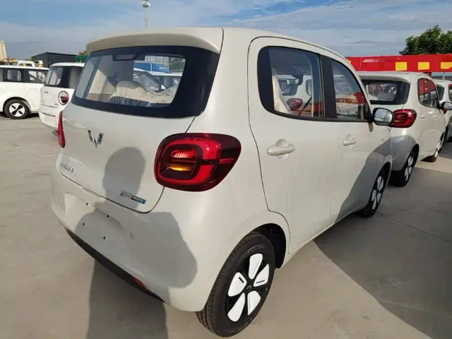 Wuling Hongguang Mini EV — Фото автомобиля 6