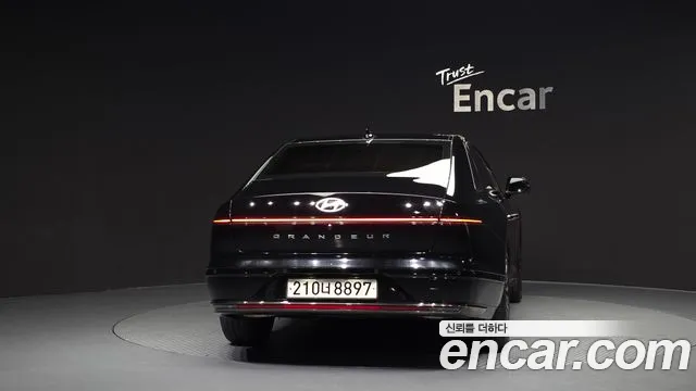 Hyundai Grandeur — Фото автомобиля 3