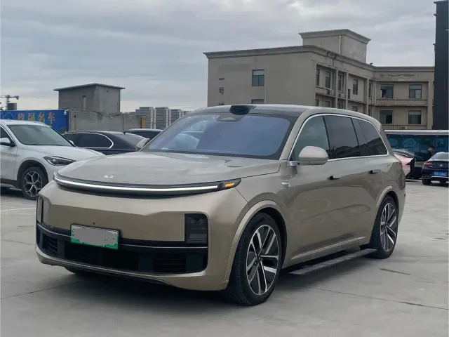 Фотография автомобиля — Li Auto L9