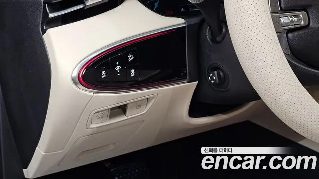 Genesis GV70 — Фото автомобиля 21