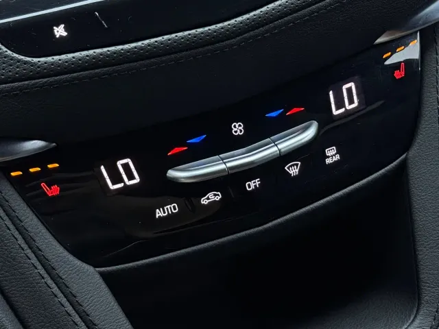Cadillac XT5 — Фото автомобиля 11
