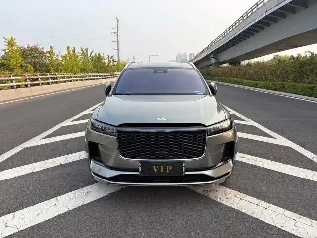 Li Auto ONE — Фото автомобиля 2