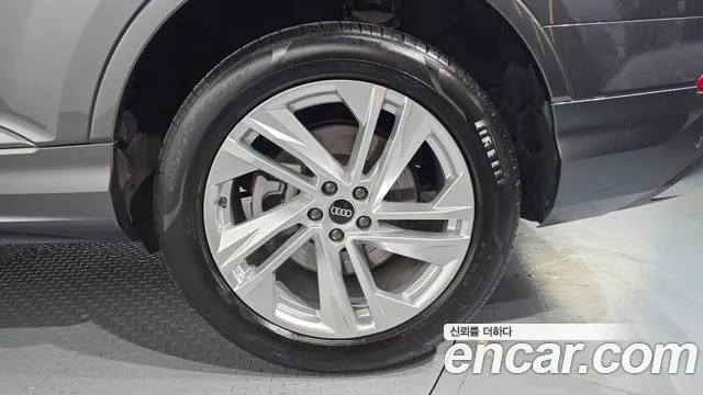 Audi Q7 45 TDI quattro Premium — Фото автомобиля 20