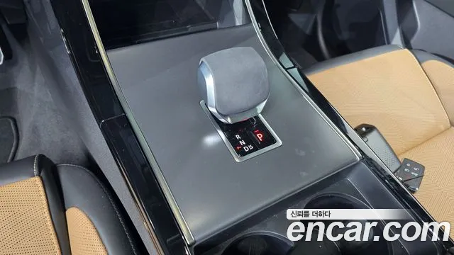 Land Rover Range Rover Velar Range Rover Velar 3.0 P400 Dynamic HSE — Фото автомобиля 9