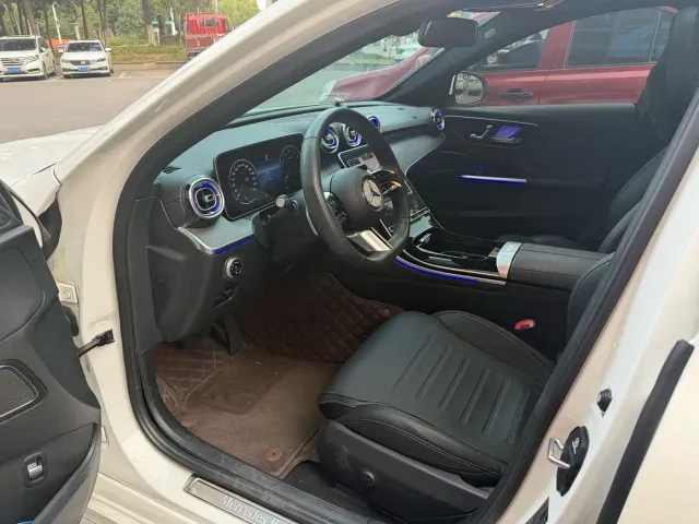 Mercedes-Benz C-Class — Фото автомобиля 8