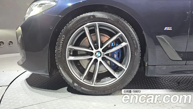 BMW 5-Series — Фото автомобиля 5