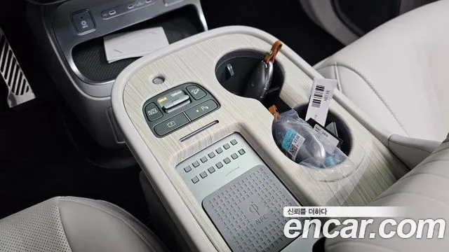 Hyundai Ioniq 9 — Фото автомобиля 30