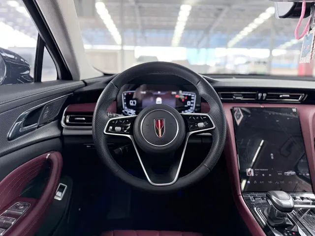 Hongqi H5 — Фото автомобиля 8