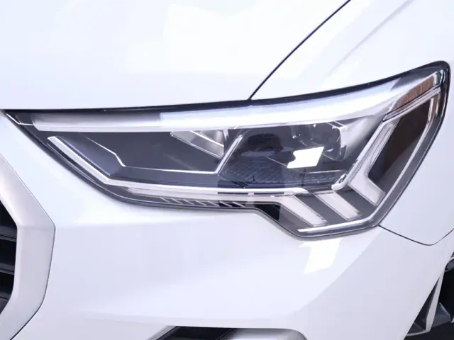 Audi Q3 — Фото автомобиля 4
