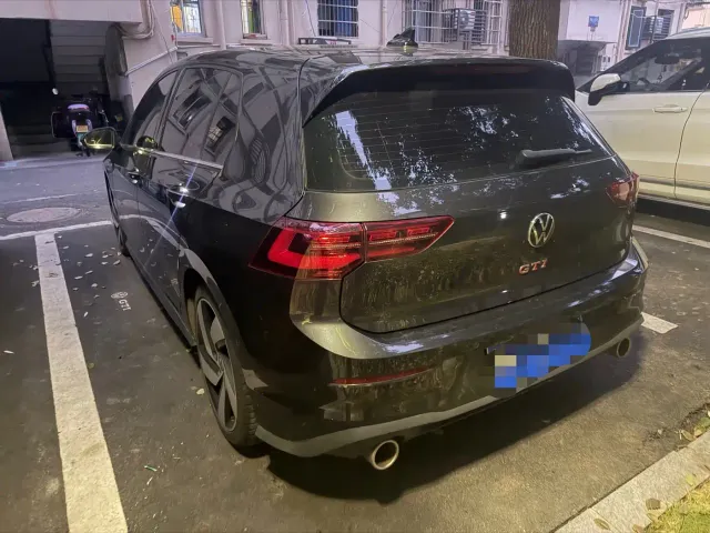 Volkswagen Golf GTI — Фото автомобиля 7