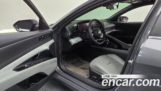 Hyundai AVANTE Новый Avante (CN7) — Фото автомобиля 10