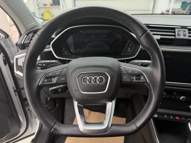 Audi Q3 — Фото автомобиля 9