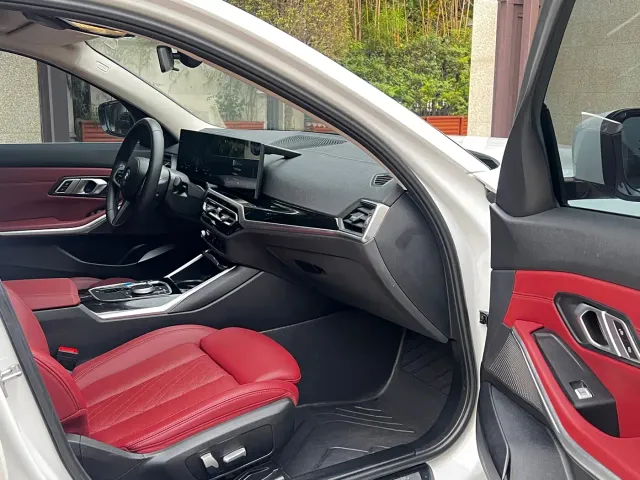BMW i3 — Фото автомобиля 11