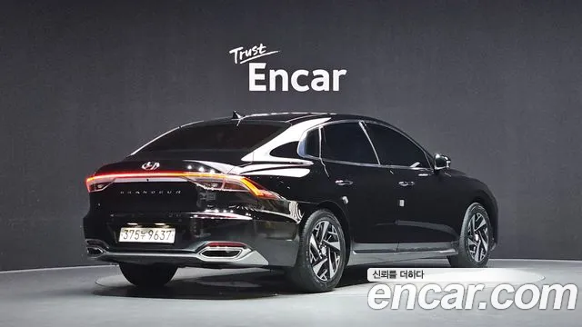 Hyundai Grandeur — Фото автомобиля 2