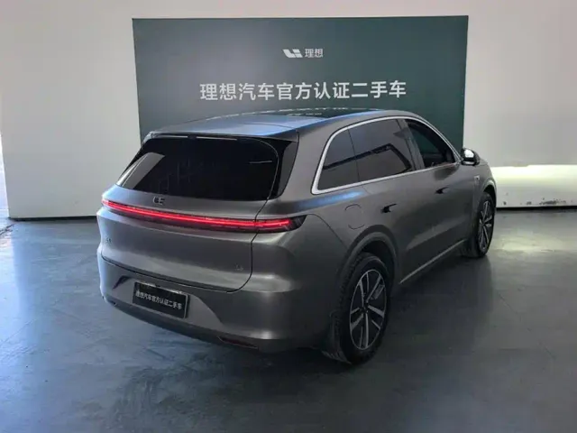 Li Auto L6 — Фото автомобиля 3