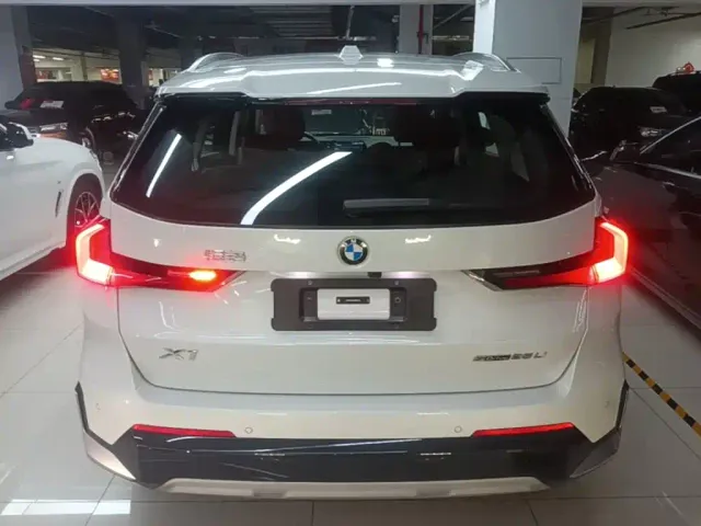 BMW BMW X1 2025 sDrive25Li X Design Package — Фото автомобиля 5