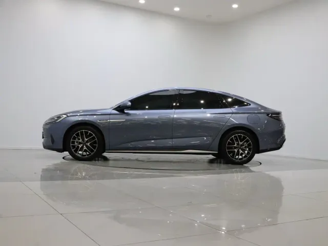BYD Seal 07 DM-i — Фото автомобиля 8