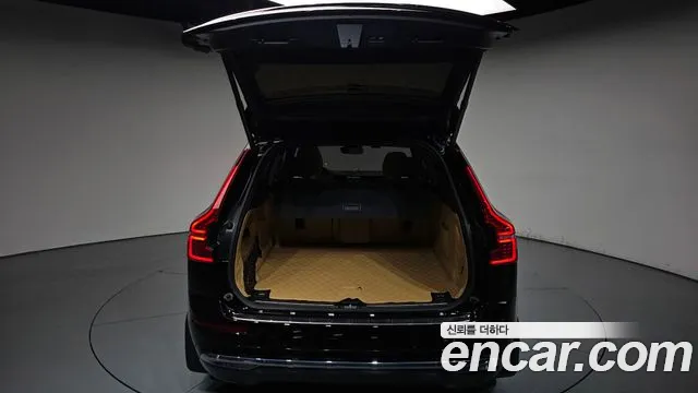 Volvo XC60 2nd Gen — Фото автомобиля 26