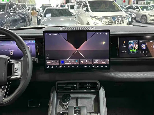 BYD FangChengBao Leopard 5 — Фото автомобиля 14
