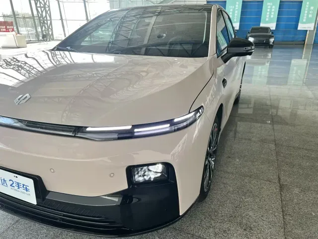Leapmotor B01 — Фото автомобиля 27