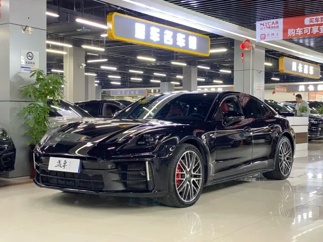 Фотография автомобиля — Porsche Panamera