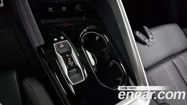 Audi Q5 40 TDI quattro S Line Black Edition — Фото автомобиля 9