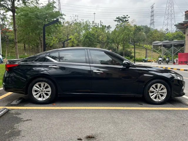 Nissan Teana — Фото автомобиля 5
