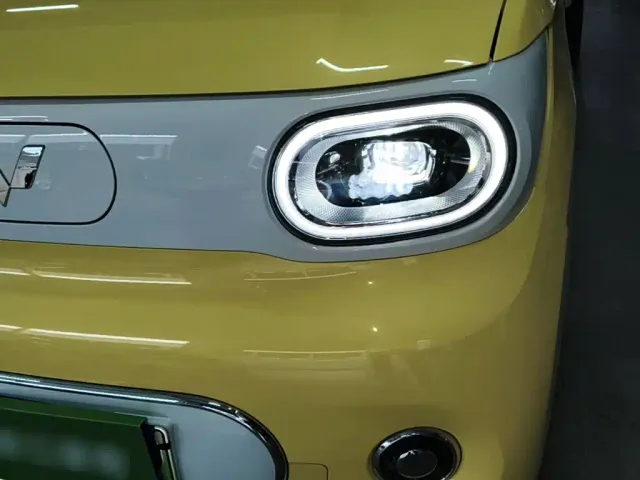 Wuling Hongguang Mini EV — Фото автомобиля 23