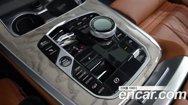 BMW X7 — Фото автомобиля 9