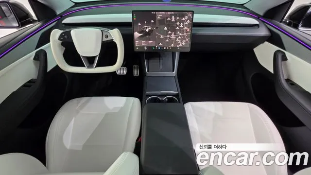 Tesla Model Y — Фото автомобиля 10