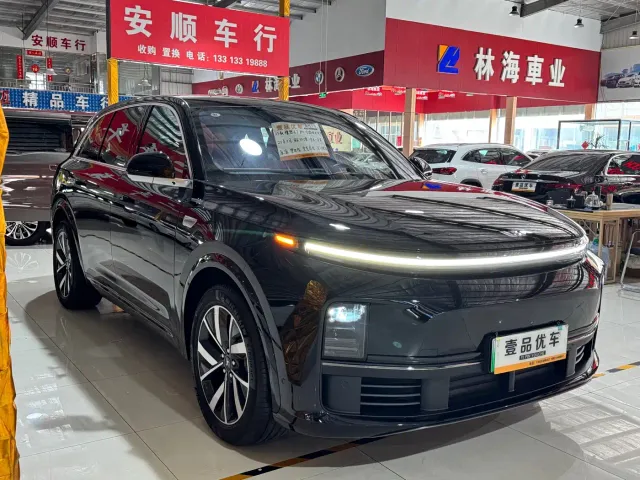 Li Auto L7 — Фото автомобиля 3