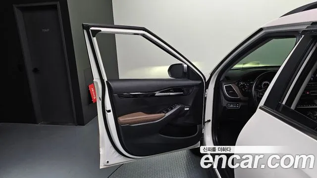 Kia Seltos Seltos Бензин 1.6 Turbo 4WD — Фото автомобиля 23