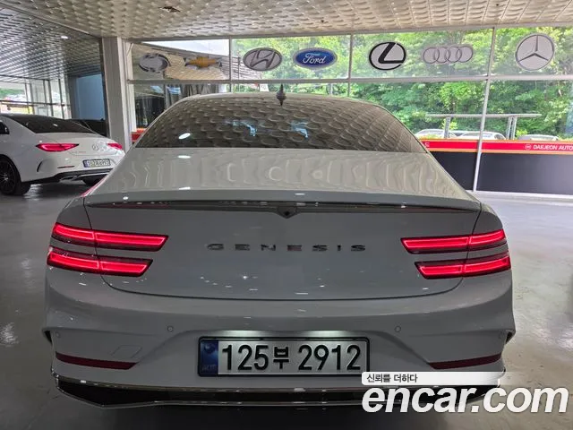 Genesis G80 Бензин 2.5 турбо AWD — Фото автомобиля 3