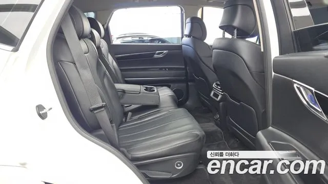Genesis GV80 — Фото автомобиля 12