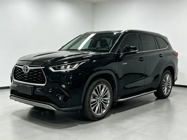 Фотография автомобиля — Toyota Highlander