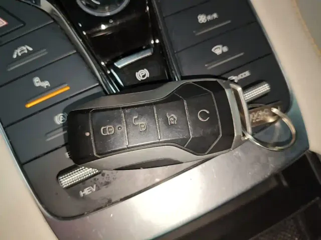 BYD Song PLUS — Фото автомобиля 8