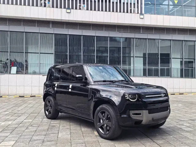 Land Rover Defender — Фото автомобиля 3