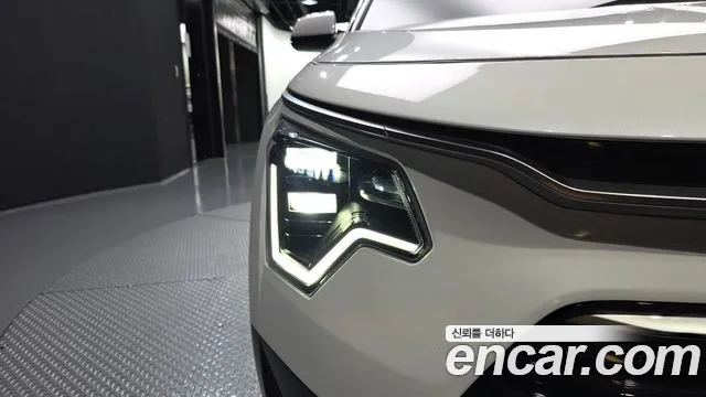 Kia Niro The All New Niro Signature — Фото автомобиля 20