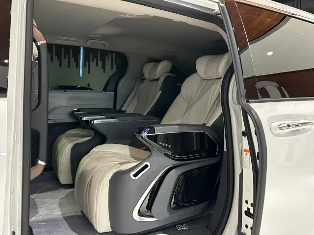 Toyota Granvia — Фото автомобиля 18