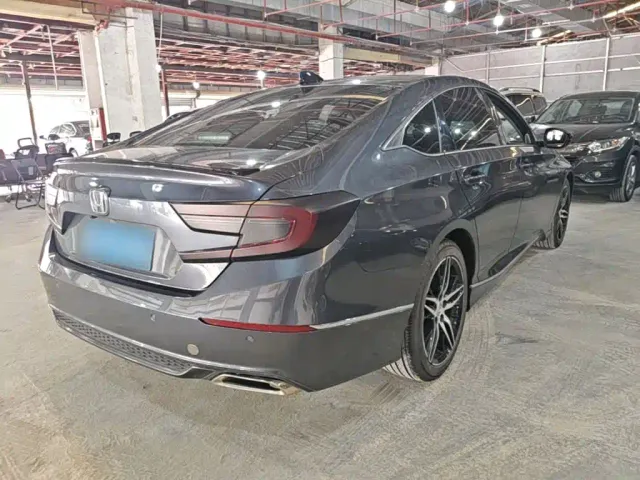 Honda Accord — Фото автомобиля 6