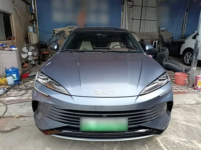BYD Seal 07 DM-i — Фото автомобиля 2
