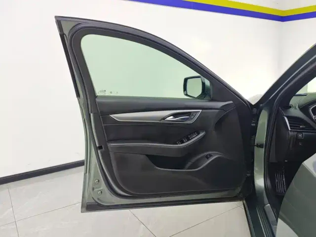 Cadillac CT5 — Фото автомобиля 7