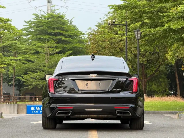 Cadillac CT5 — Фото автомобиля 6