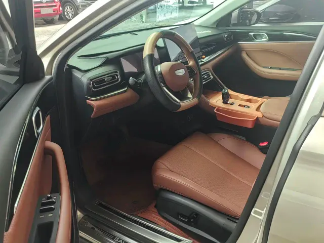 Geely Emgrand — Фото автомобиля 3
