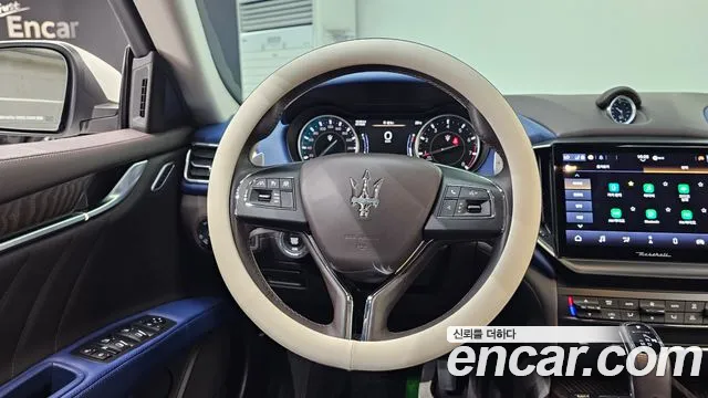 Maserati Ghibli Ghibli — Фото автомобиля 13