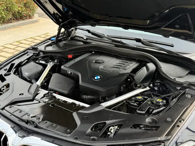 BMW 5 Series — Фото автомобиля 26
