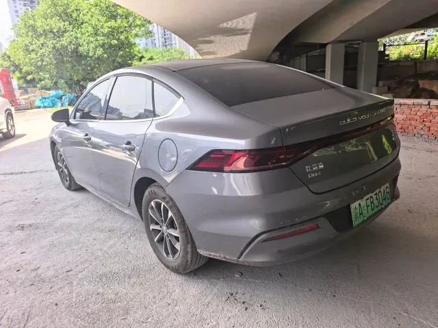 BYD Qin PLUS — Фото автомобиля 8